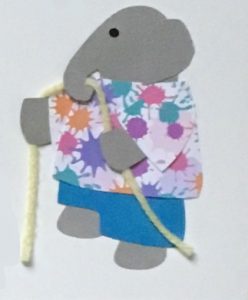 Y for yarn, Elephant holding a piece of yarn